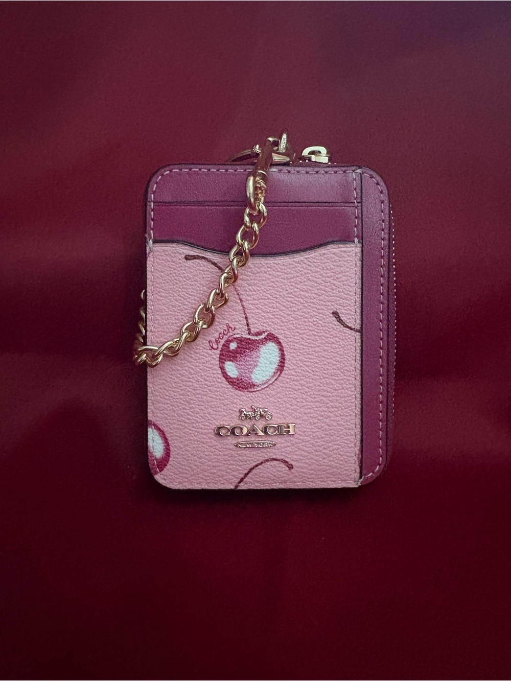 Coach Cherry Print Zip Card Case✨